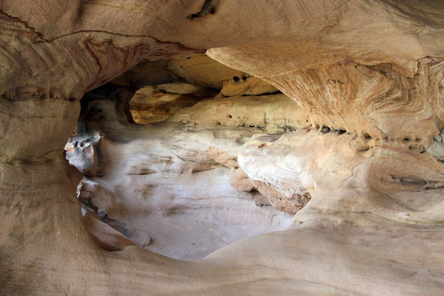 Yaminba Sandstone Caves - PilligaNR091114 (36)